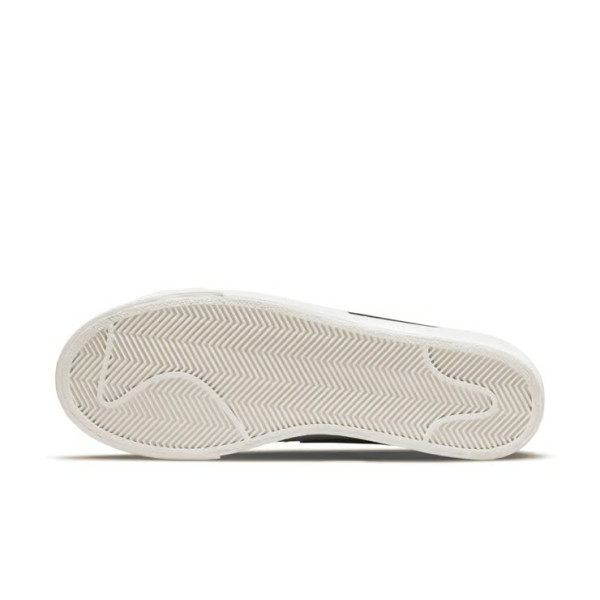 Nike Blazer Low Platform DJ0292-101
